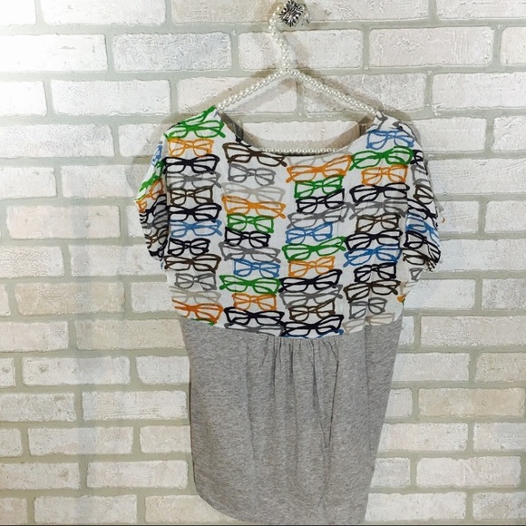 Adorable Geeky and Flattering Top - Picture 2 of 2